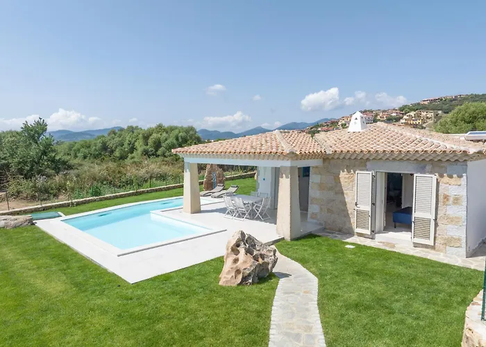 Corallo Sx Ottiolu Villa *